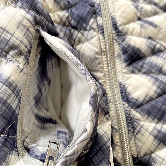 Athleta Altitude Sapphire Down Puffer Vest Jacket Like New XXS - Picture 7 of 12